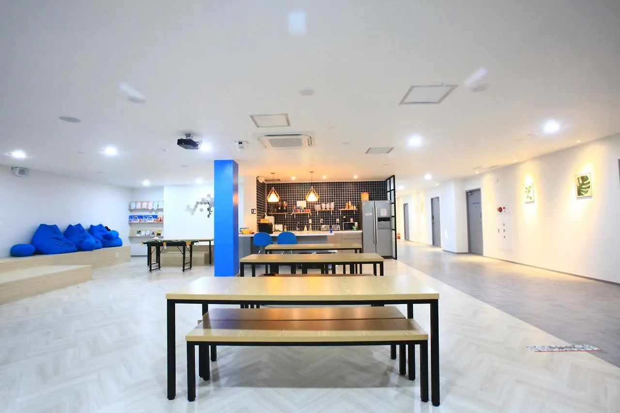 The Blue Guesthouse Busan 2*,  South Korea