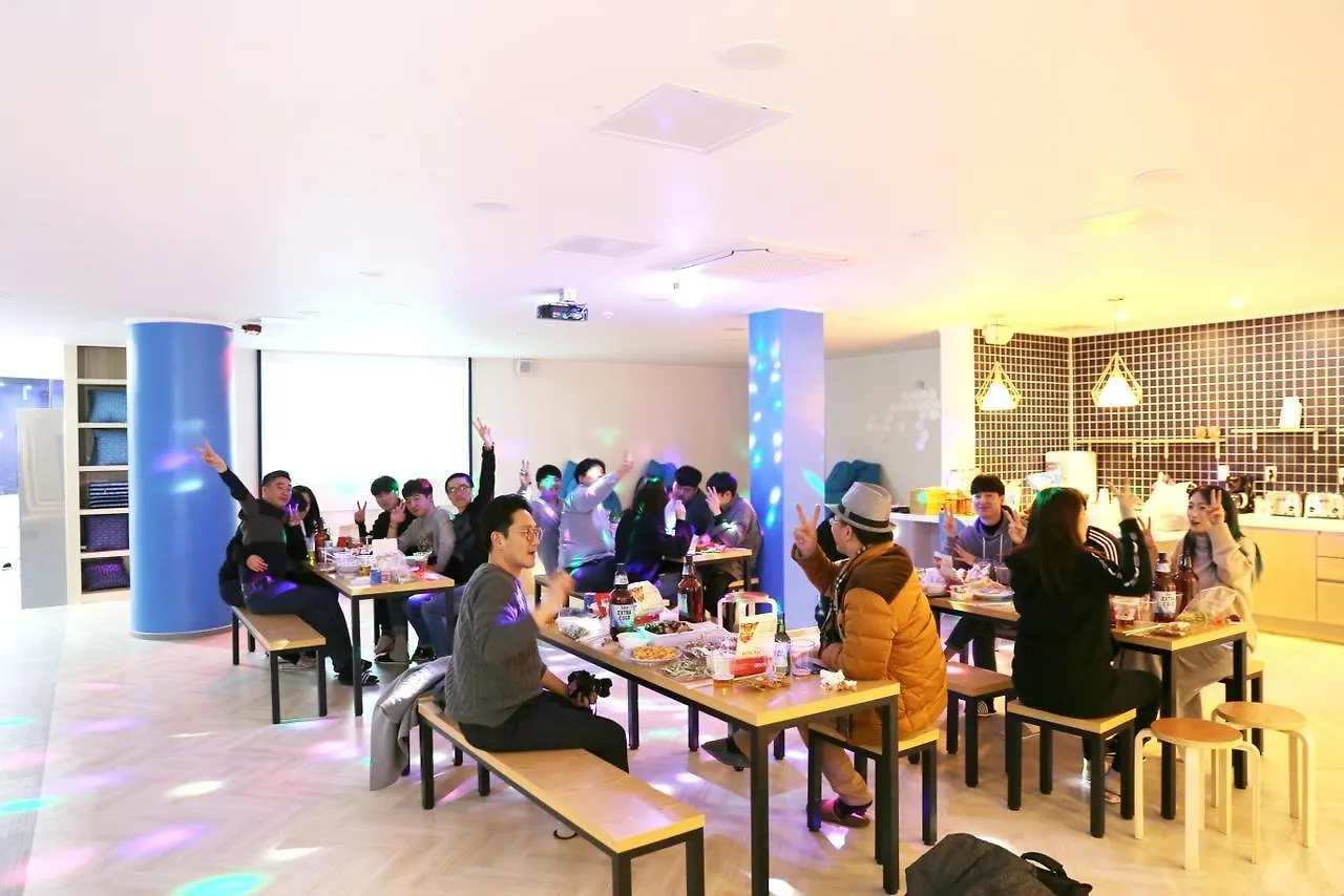 The Blue Guesthouse Busan